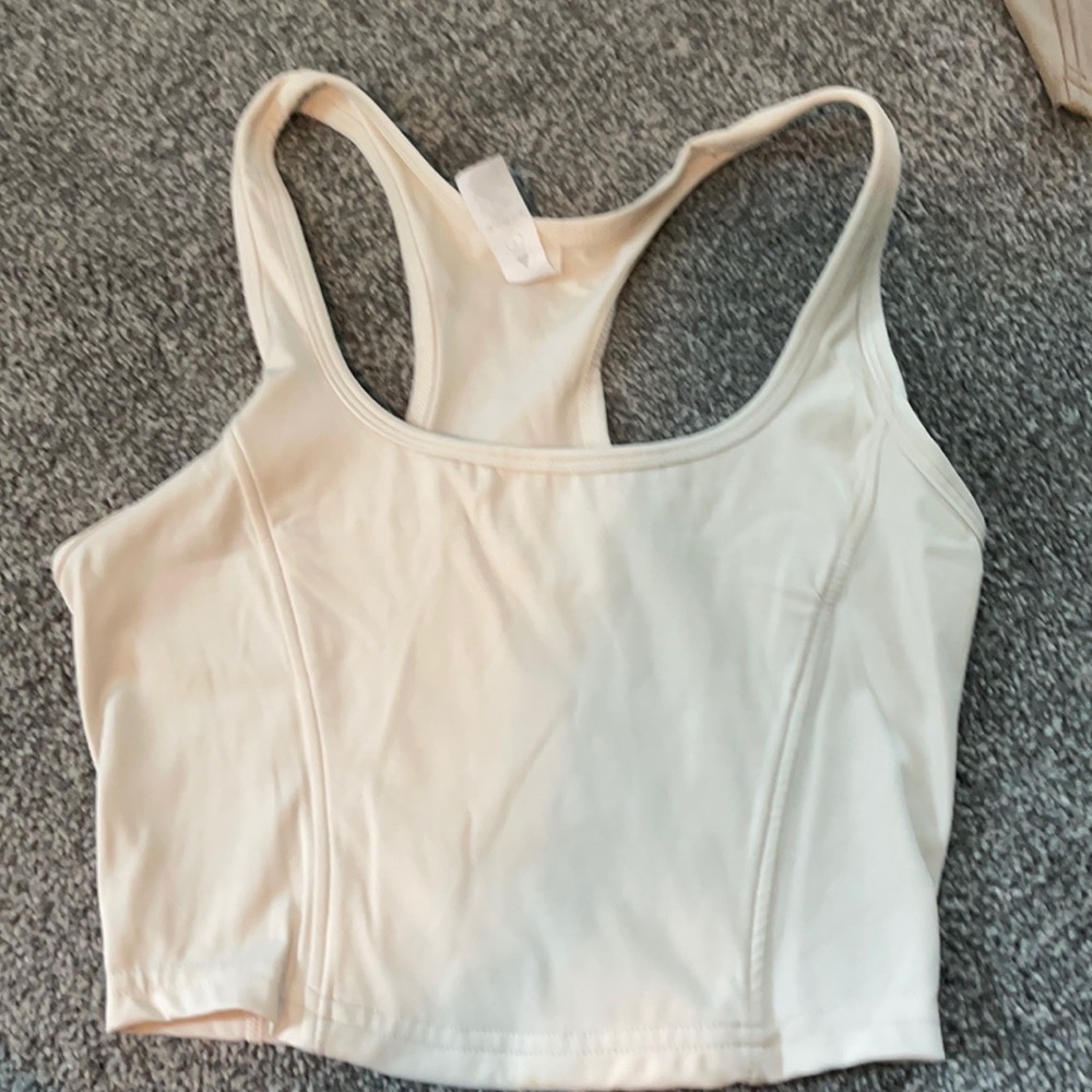 Balance outlander collection crop top
